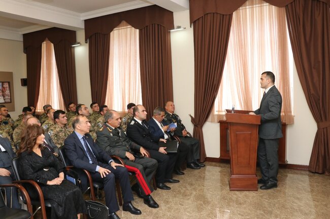 Hərbi Prokurorluqda "Müzəffər Ali Baş Komandan və qalib xalq" mövzusunda elmi-praktiki konfrans keçirilib