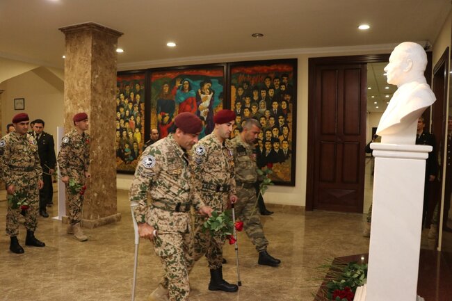 Hərbi Prokurorluqda "Müzəffər Ali Baş Komandan və qalib xalq" mövzusunda elmi-praktiki konfrans keçirilib