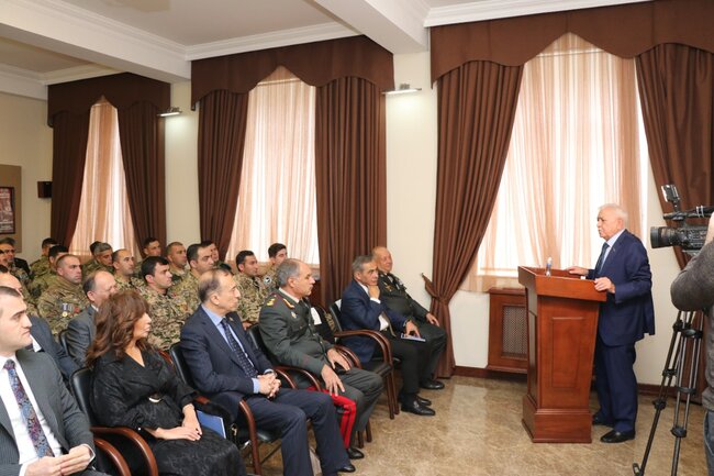 Hərbi Prokurorluqda "Müzəffər Ali Baş Komandan və qalib xalq" mövzusunda elmi-praktiki konfrans keçirilib