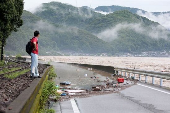 Yaponiyada sel və daşqın səbəbindən 1,3 milyon nəfər təxliyyə edilir