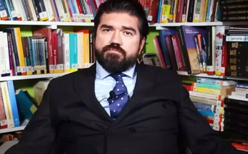 Məşhur jurnalist saxlanılıb