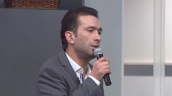 Əməkdar artist yarımzirzəmidə yaşayır: "Daha ev də ummuram..."