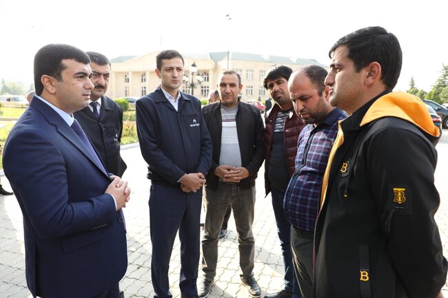 "Açıq mikrofon" aksiyası çərçivəsində sahibkarlarla 44-cü, ümumilikdə isə 176-cı görüş baş tutdu