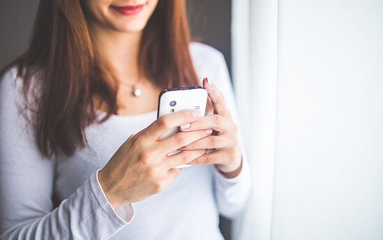 Ərinin evə tez gəlməsi üçün yalandan basqın olduğunu dedi