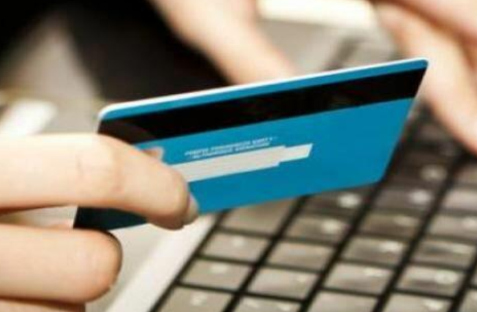 "Heç vaxt, heç kimə kart məlumatlarınızı verməyin" - AÇIQLAMA