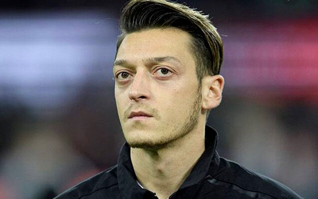 Məsut Özil karyerasını bitirir