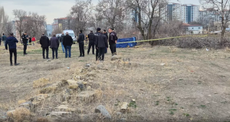 İki gündür itkin düşən 56 yaşlı kişinin yanmış meyiti tapılıb - VİDEO