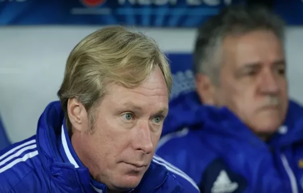 Keçmiş məşhur futbolçu santexniki qızdırıcının olmaması səbəbindən DÖYDÜ