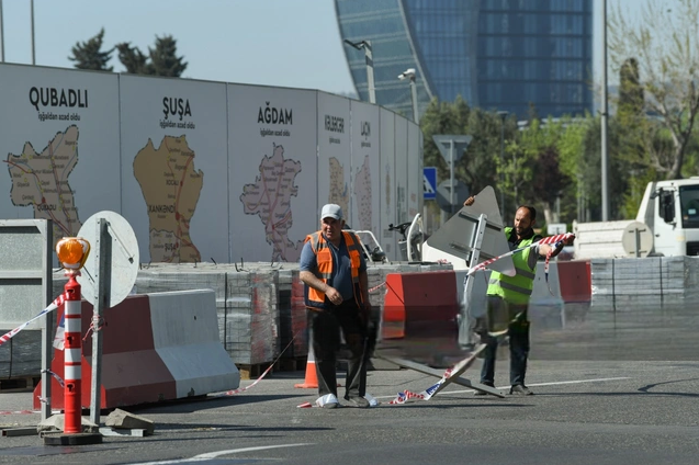 Sürücülərin NƏZƏRİNƏ: Bakının əsas küçələrindən biri bağlandı