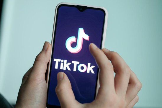 "TikTok"da video paylaşdığı üçün İŞDƏN ÇIXARILDI