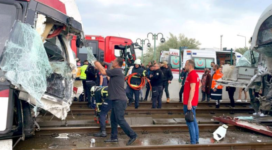 Samsunda iki tramvay toqquşdu: 26 nəfər yaralandı