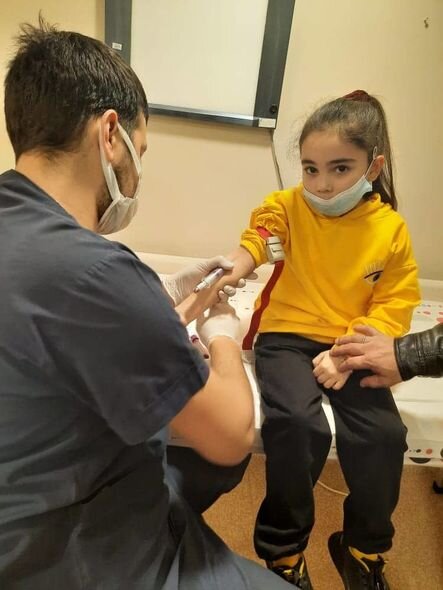 10 yaşlı Dənizin yaşamaq üçün sizə EHTİYACI VAR - FOTO