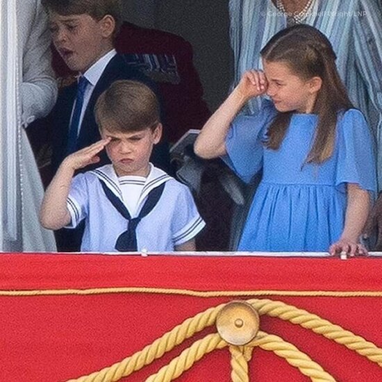 Kraliçanın nəticəsinin bu görüntüləri gündəm oldu