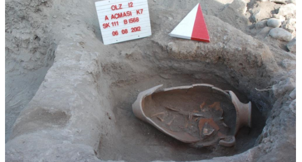 Küplərin içində körpə cəsədləri tapıldı - VİDEO