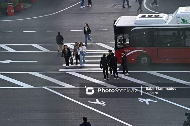 Azərbaycanda bu şəxslər bütün avtobuslardan PULSUZ istifadə edə bilərlər - RƏSMİ