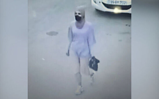 Bakıda keçmiş icra başçısının evinə basqın: Qadına hücum edildi, qızılları aparıldı - FOTO