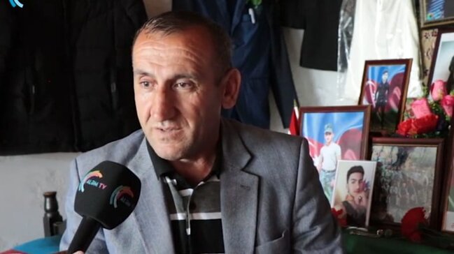 Lənkəranda şəhid atası özünü BIÇAQLADI