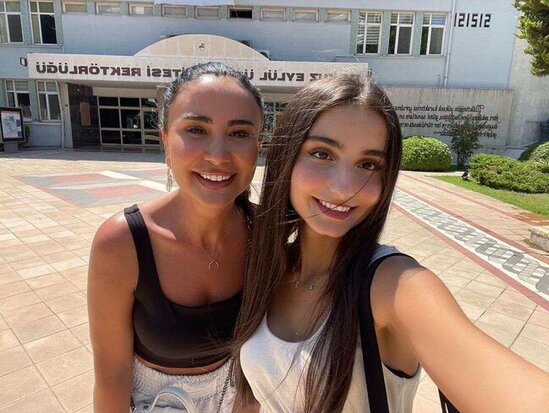 Leylanın qızı Türkiyədə tibb oxuyacaq