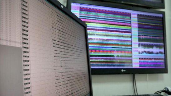 Aralıq dənizində zəlzələ oldu