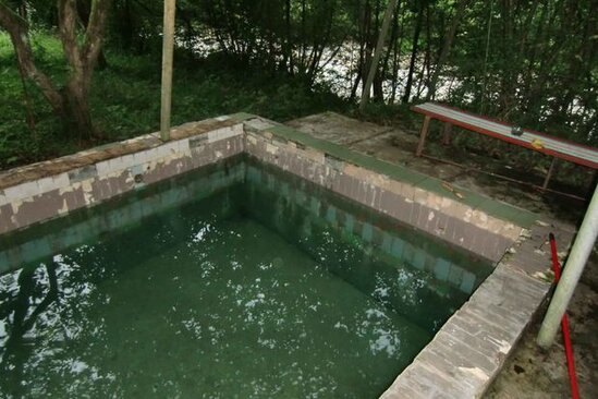 20 gün əvvəl itkin düşən qadının meyiti hovuzdan tapıldı