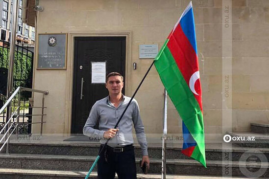 Müharibəyə könüllü gedən soydaşımız: "Dünən Rusiya hərbi helikopterləri bizim şəhərə hücum etdilər" - FOTO