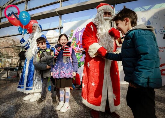 Bakı metrosunda maraqlı anlar - FOTOLAR