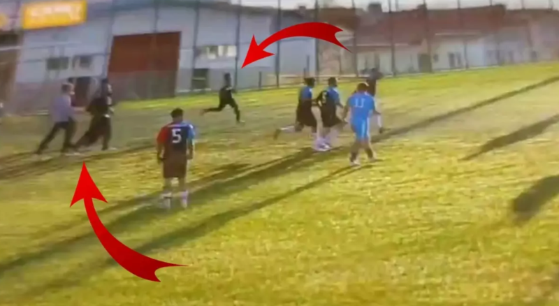 Həvəskar liqa oyunu yarımçıq qaldı – azarkeşlər meydançaya girərək futbolçulara hücum etdi