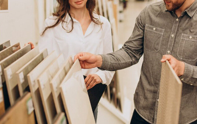 Mağazada satıcıya qışqıran müştəri - 150 manat cərimə edildi