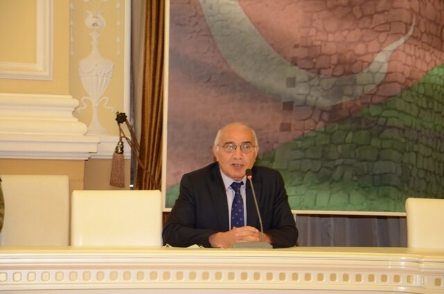 Bakı Şəhər İcra Hakimiyyətində dəyirmi masa keçirilib