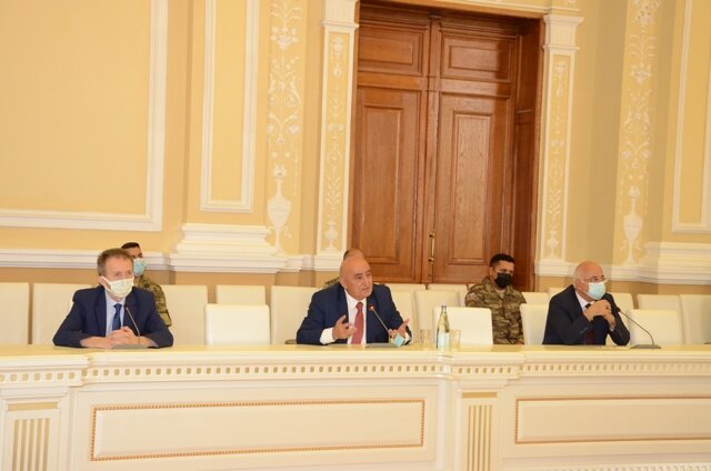 Bakı Şəhər İcra Hakimiyyətində dəyirmi masa keçirilib