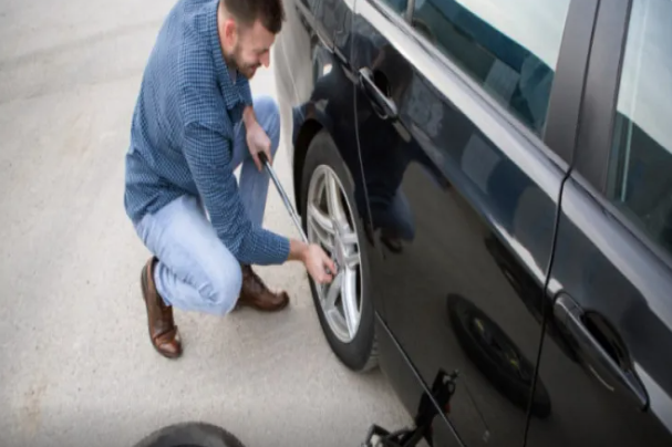 Maşınınız yola görə zədələnibsə, kompensasiya ala bilərsiniz - Sürücülərin yaralı yeri