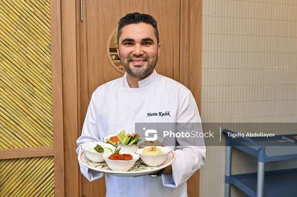 Media.Az-ın baş aşpaz Metin Kadıkla müsahibəsi: "Veqanlar üçün braunilər və avokado tartaletləri" - FOTO