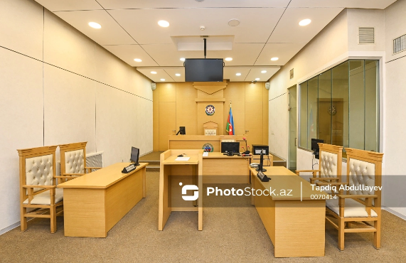 Məhkəmədə işləmək istəyənlərin NƏZƏRİNƏ