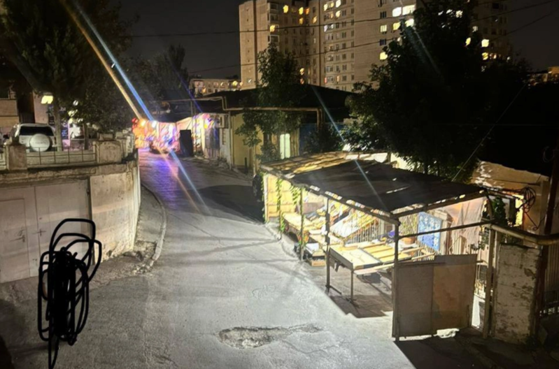 Bakının mərkəzində inək, qoyun saxlayırlar - Sakinlər narazıdır