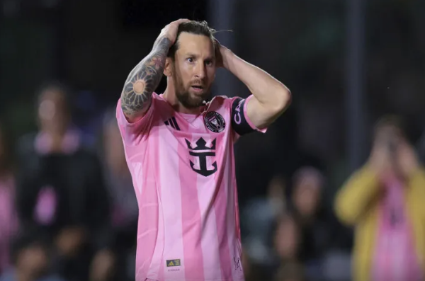 Messinin bacısı qəzada yaralandı