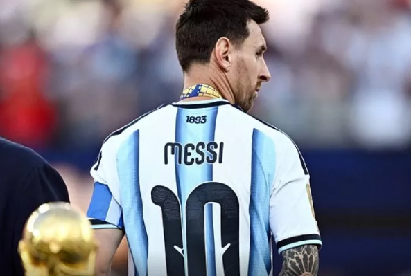 Messi İspaniya klubunu alır