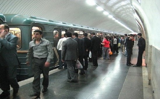 Metroda intihar edən şəxsin adı açıqlandı