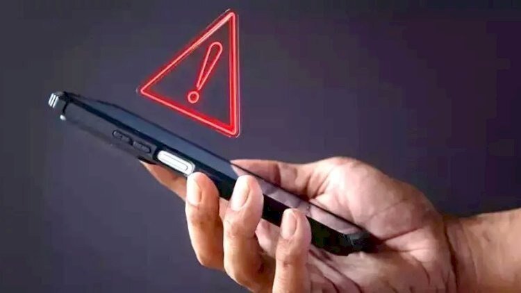 "Mobil telefonda bu məlumatları saxlamaq ciddi təhlükə yaradır" - AÇIQLAMA