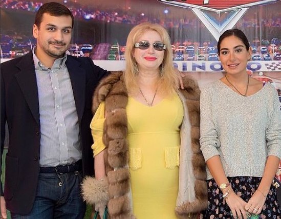 Prezidentin qızı Arzu Əliyevanın qayınanası ilə FOTOSU