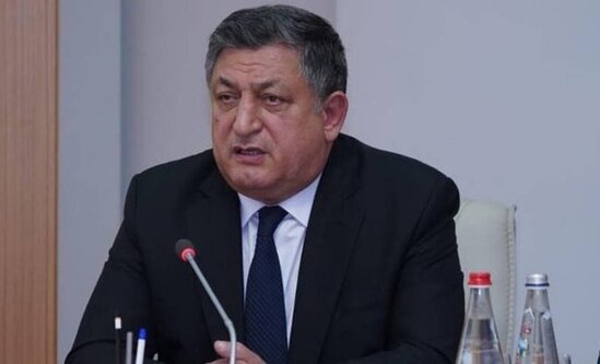 Bakıda nazir müavini yıxılaraq qabırğalarını sındırdı - Xəstəxanaya yerləşdirildi