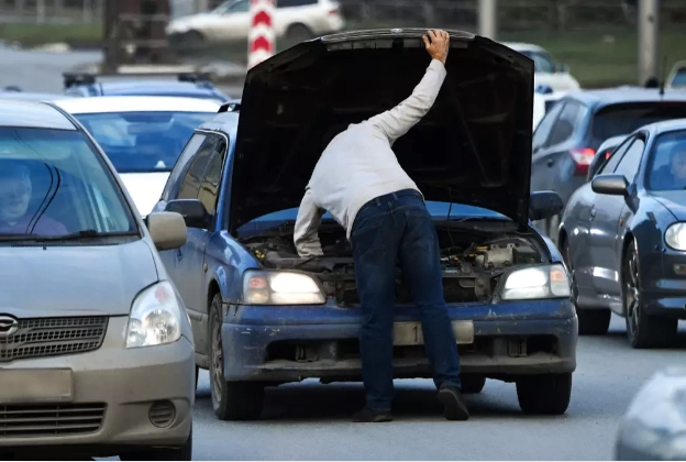 Mühərrik qəfil sönüb və işə düşmür: Motorun yolun ortasında "yatmasının" dörd səbəbi