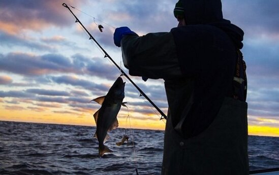 Xəzərdə balıqçılar suya düşdü - Ölən var
