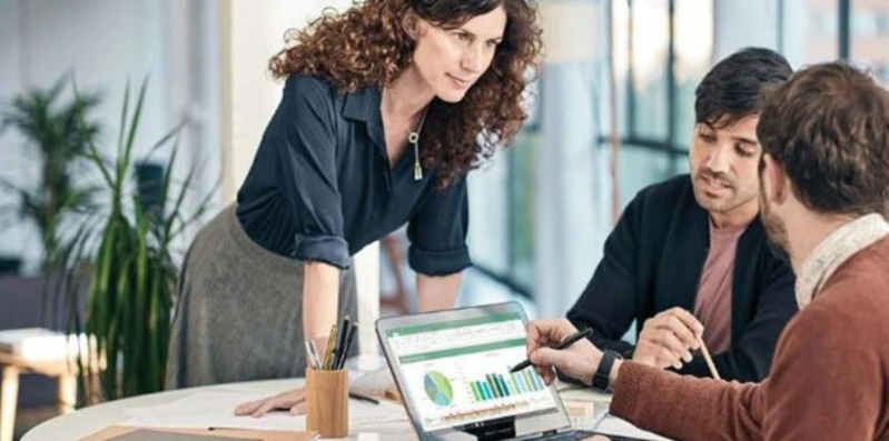 İşə qəbul prosesində sınaq müddətindən sui-istifadə halları yaşayan işçi hansı hüquqlara malikdir? - AÇIQLAMA