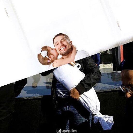 10 aylıq Narinin fotosu əsər oldu