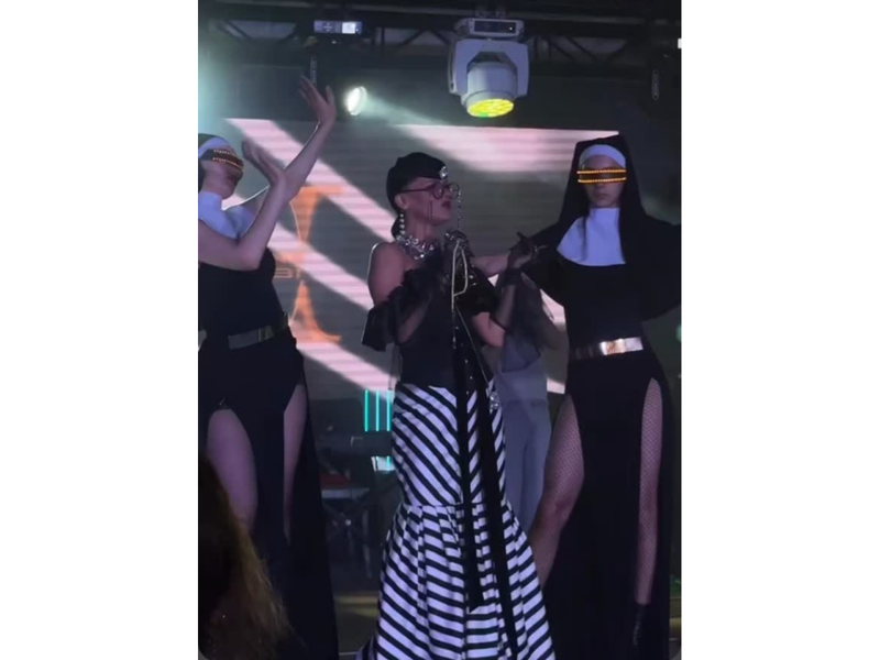 Natavan Həbibi rəqqasələrinə görə tənqid atəşinə tutuldu - (Video)
