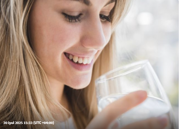 Nəmli dəriyə sahib olmağın ən asan yolu - 1 stəkan...