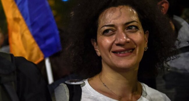 Nikol Paşinyanın həyat yoldaşı Anna Akopyanın cəbhə "macəraları"