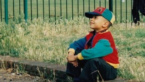 Məşhur aparıcı 20 il sonra bacı və qardaşları olduğunu öyrənib - FOTO