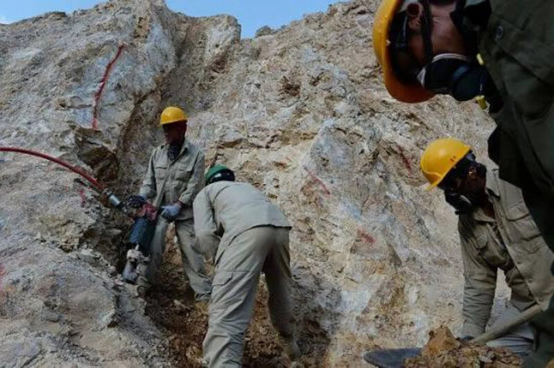Əfqanıstanda qızıl mədəninin çökməsi nəticəsində beş nəfər ölüb