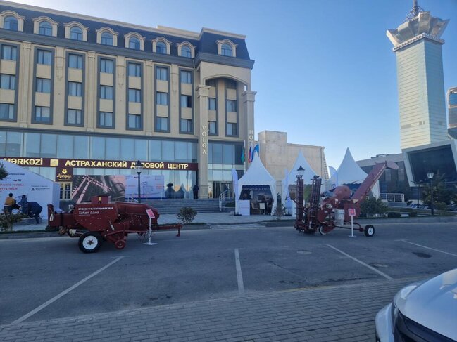 Bakıdakı "Həştərxan İş Mərkəzi"ndə "Rusiya-Azərbaycan Tarla Günü 2022" sərgisi baş tutdu- FOTOLAR